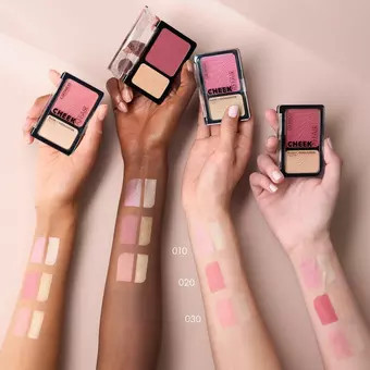Catrice Cheek Affair Blush & Highlighter Palette Палетка для макияжа (010 - Love At First Swipe)