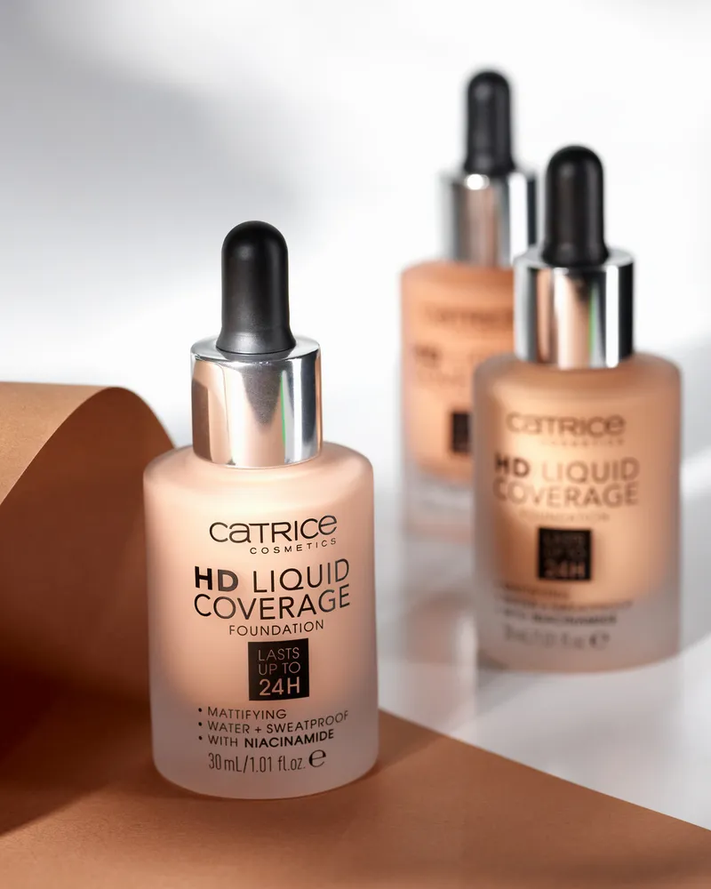 CATRICE HD Liquid Coverage Foundation Тональная основа (002 - Porcelain Beige)