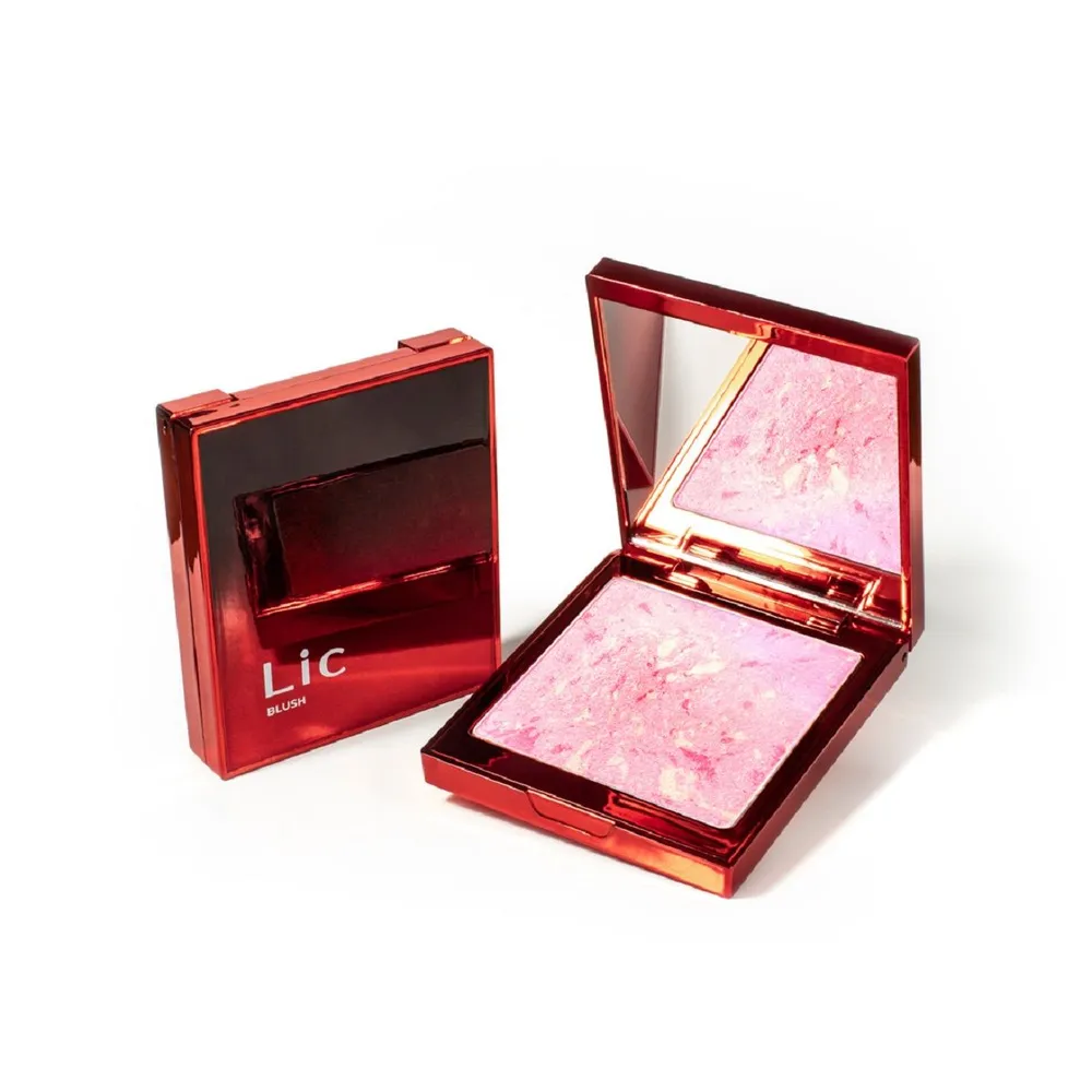 LIC Blush Румяна для лица  (01 Pink flash)