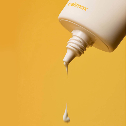 Celimax Pore+Dark Spot Brightening Care Sunscreen SPF50+ PA++++ Осветляющий солнцезащитный крем (Объем: 50 мл)